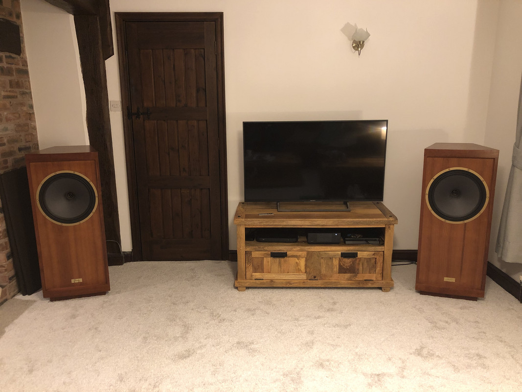 F4A026A8-FE78-43B5-89BA-B600B61FCE1B