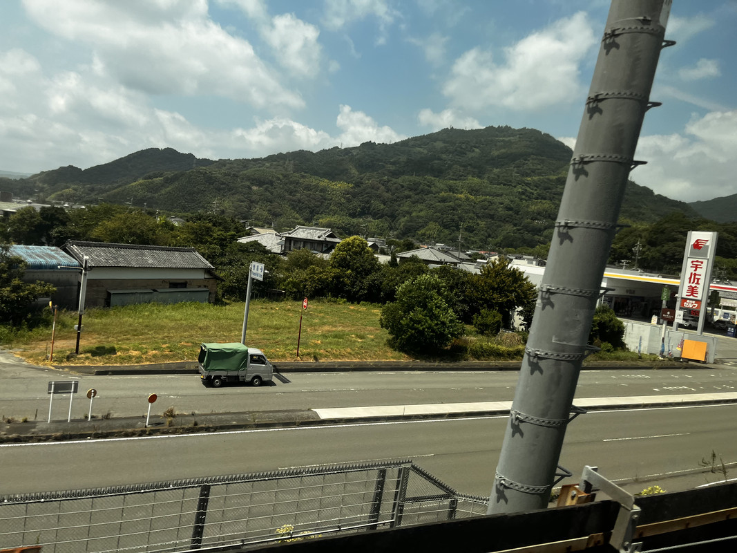 98111EE5-9125-4D34-AE22-638F9A4DB9AA