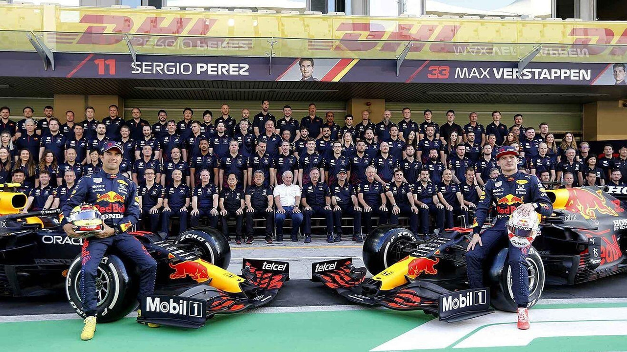 Checo Pérez asegura que puede vencer a cualquiera, incluso a Verstappen