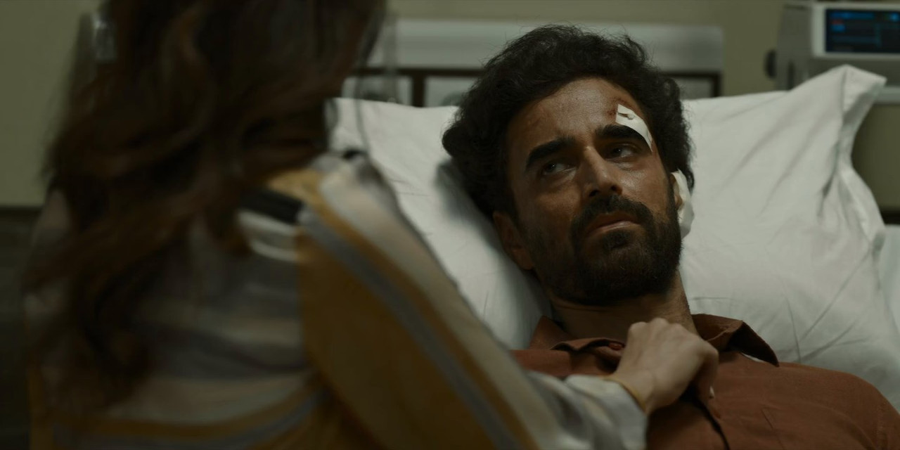 Mai: A Mother's Rage (2022) Season 1 [Hindi + Tamil + Telugu + Malayalam] WebRip 480p, 720p ESub - Complete Screenshot