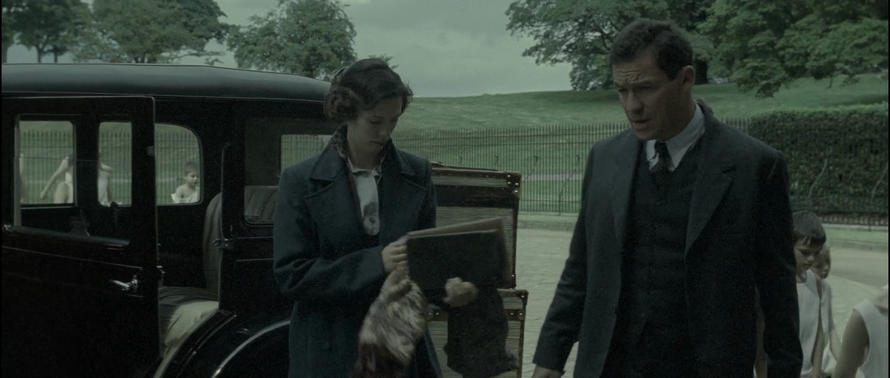 The.Awakening.2011.BDRip.1080p.Rus.Eng.mkv_20211214_172655.570