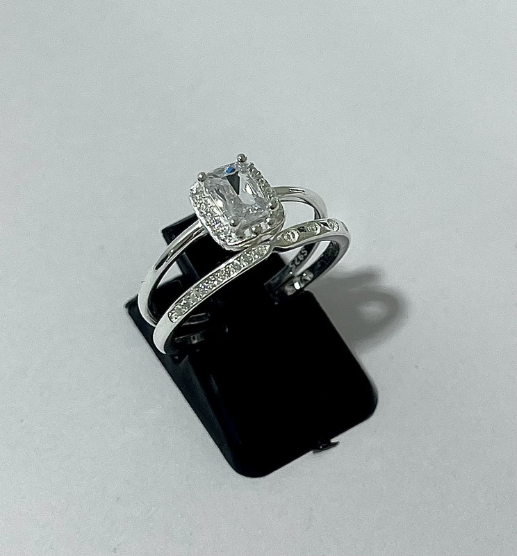 Anillo 18