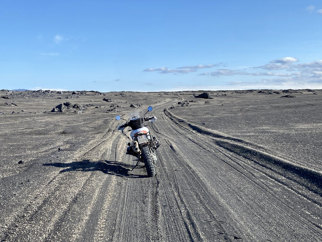 C5875D6B-9433-4E6D-8D29-2916F3FE92DD