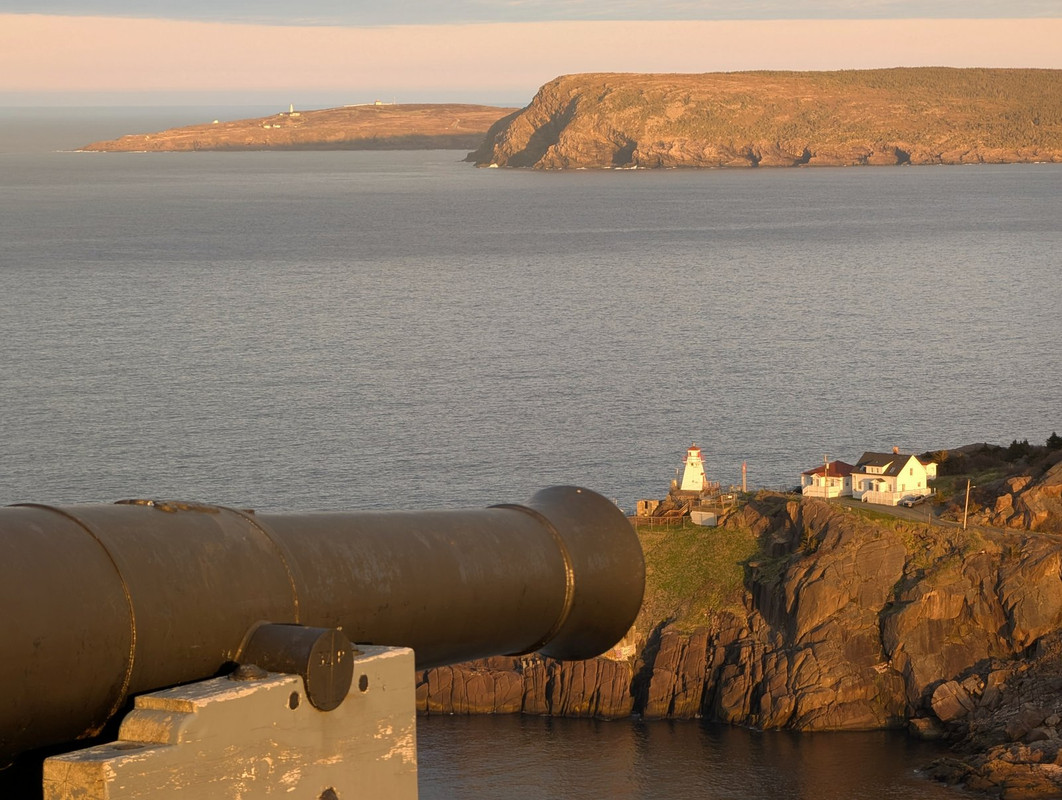 PXL_20250527_224214312.MP~2