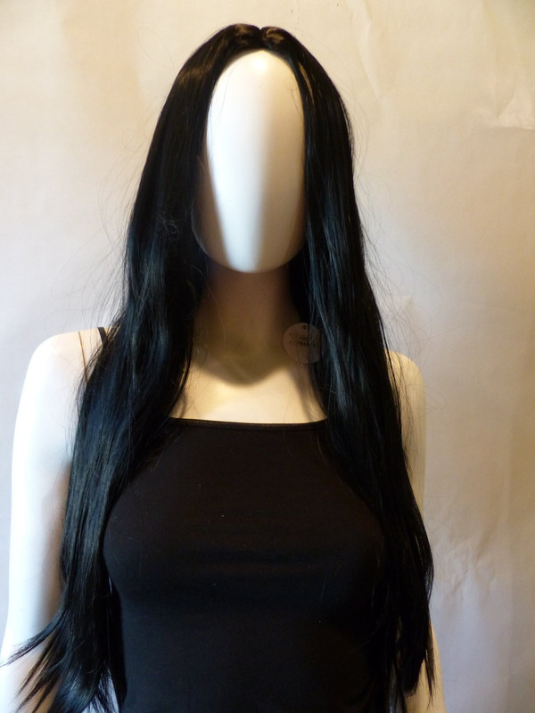28" BLACK SILKY STRAIGHT HAIR WIG W/ NYLON HAIR NET