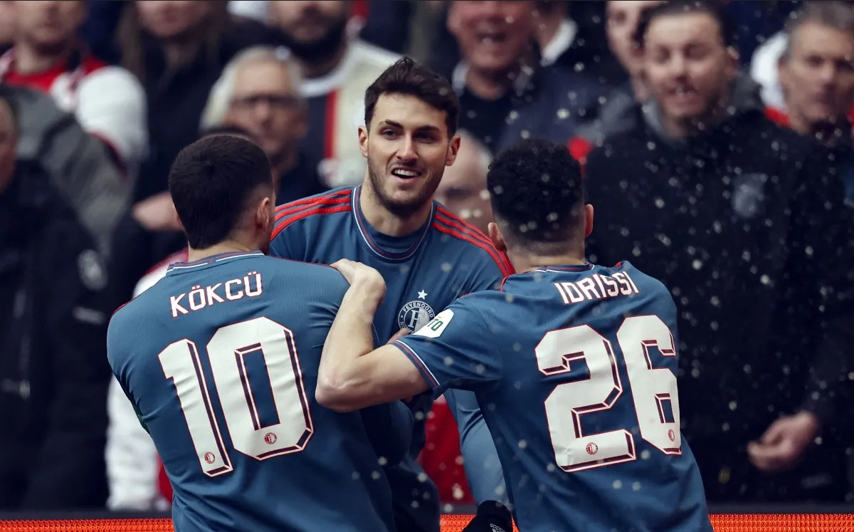 Este es el nuevo precio de Santiago Giménez, su valor aumenta casi el doble