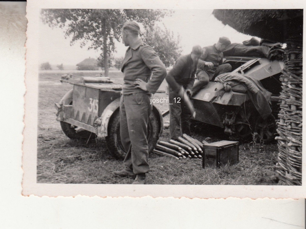 STUG -Mun- Anhänger - wird aufmunitioniert1