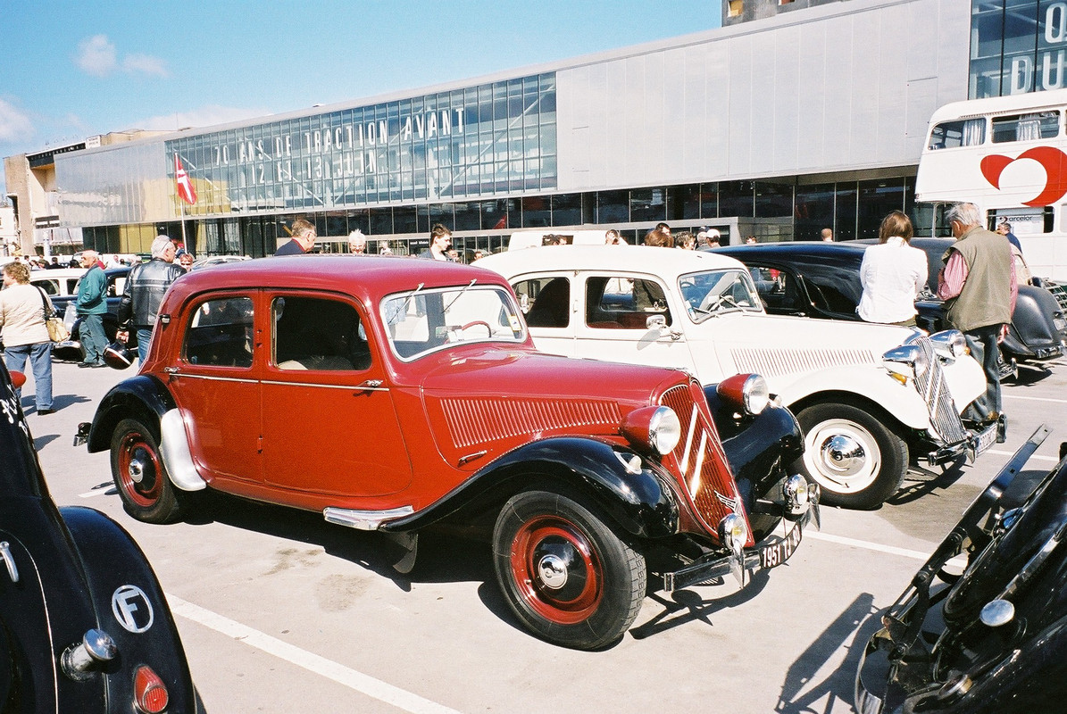 F1010015
