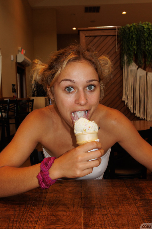 full_011_1430068321153534