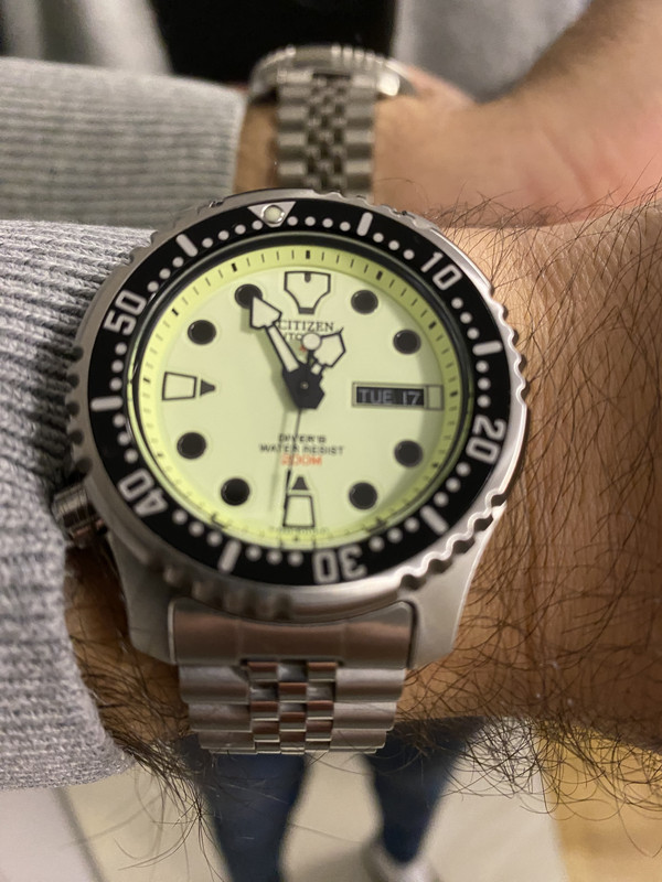 5C6A801D-DF41-4C06-B002-609ED67E90FE