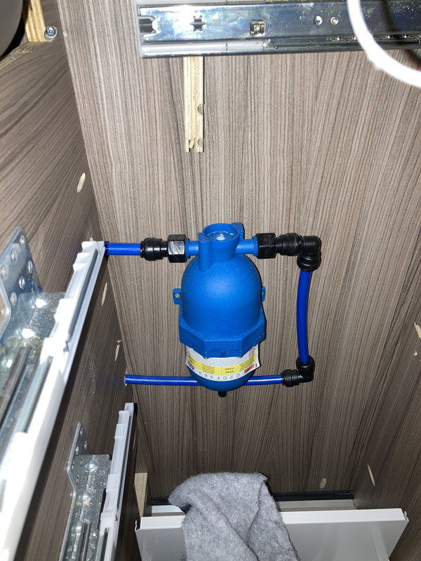 19470D3C-10B7-448C-8261-83373829CE17