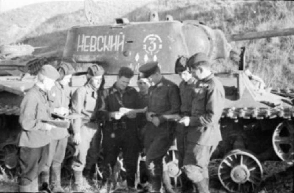Танковый экипаж Невский, отличившийся в боях под Сталинградом 2
