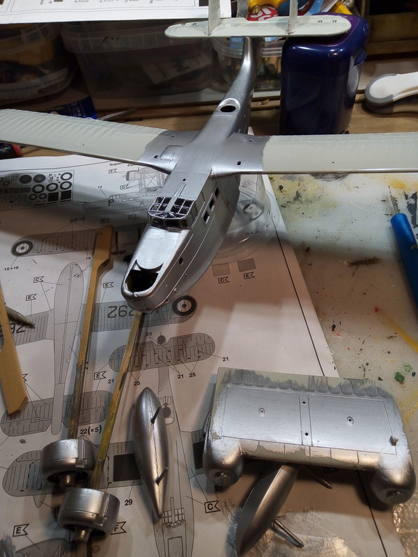 1749247658210505682495010913714