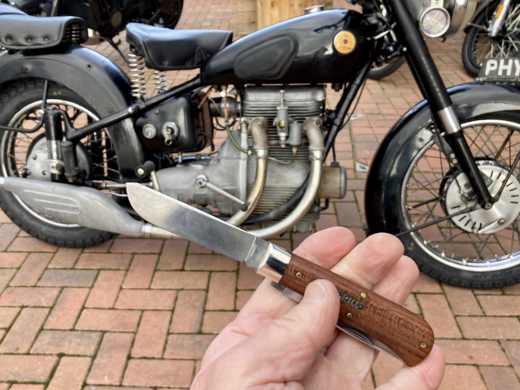 05884082-96DC-4539-87EF-1960501C1D60