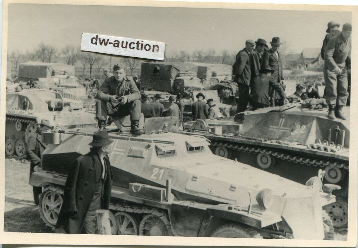 Sturmgeschütz und SdKfz Halbkette in Jugoslawien