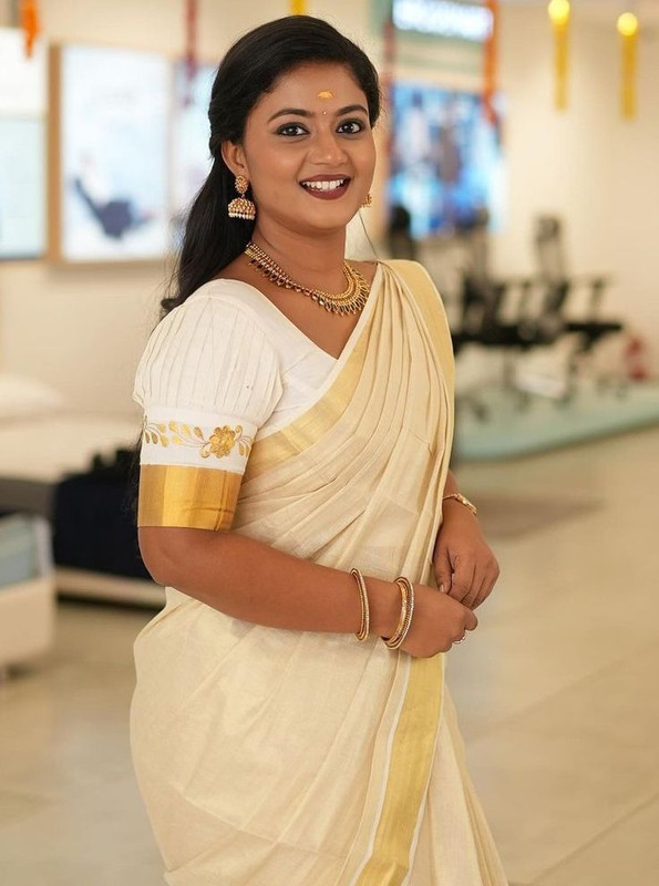 e26b30eb-ac8f-4e62-8aae-62c1959ffca8