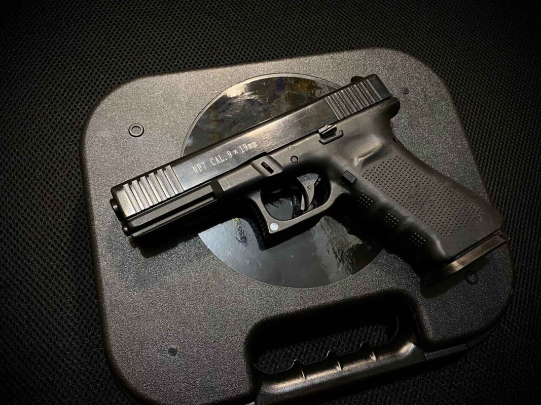 🗡 GLOCK - 17. Охолощенный пистолет.