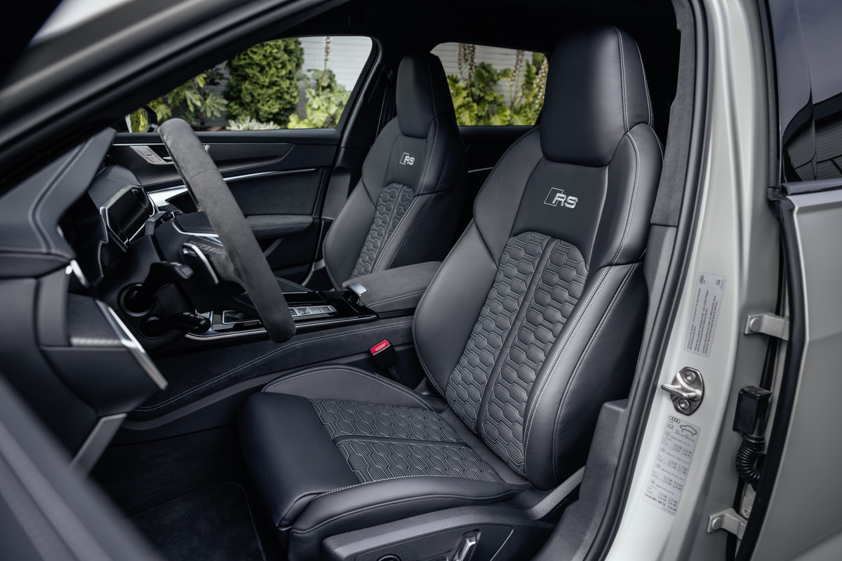 AudiRS6Avantperformance_32