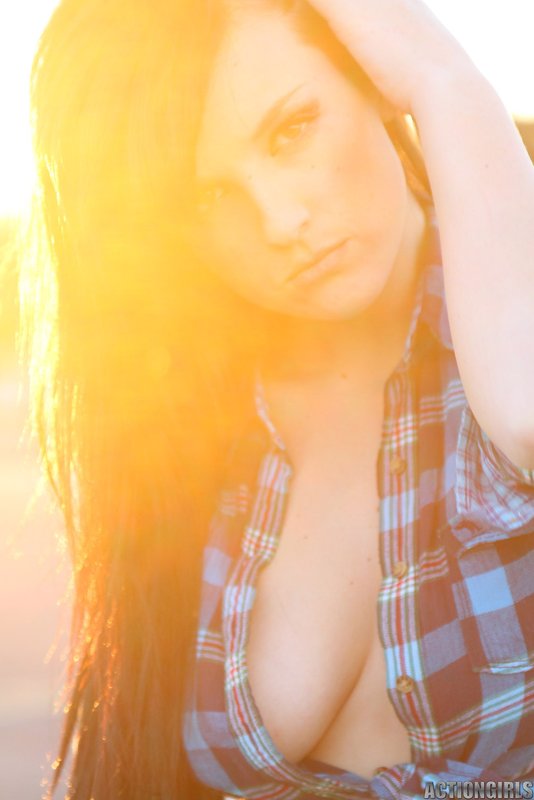 actiongirlskayacar145