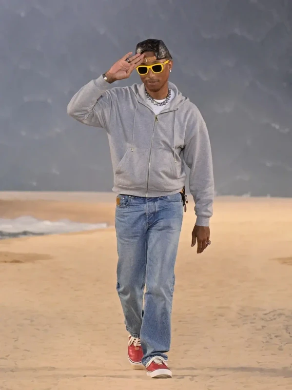 Pharrell-at-his-Louis-Vuitton-Menswear-Spring-Summer-2027-show-in-Paris-June-23rd-2026-(-(1)