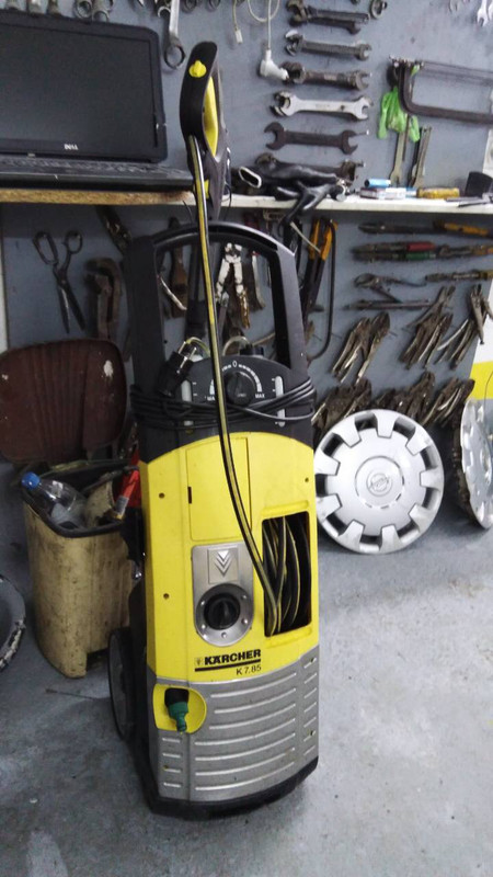 FB5194EE-4EB1-463F-BEB8-38059D3D3101