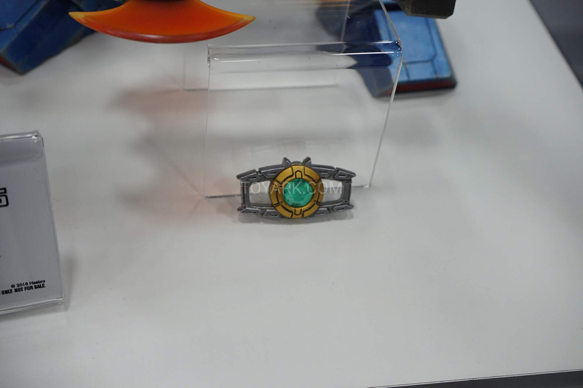 SDCC-2016-3A-Optimus-13