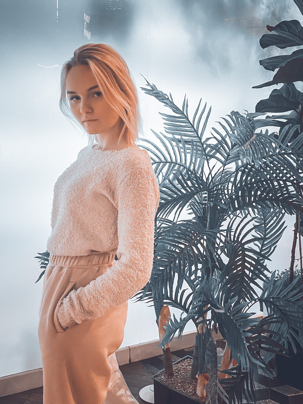 ABF506EE-22DA-402E-9A1A-24E54137410C