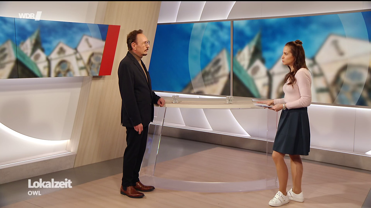 Kristina Sterz WDR Lokalzeit OWL 12 03 2026 112X Caps 39