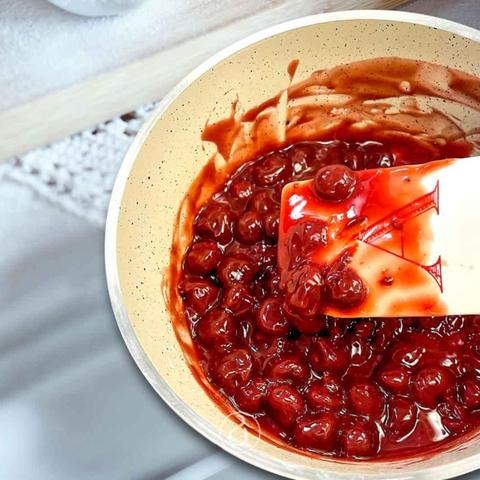 syropi vyssino cheesecake 640x640
