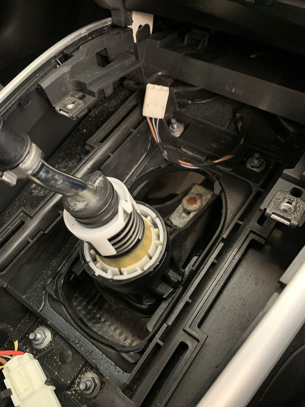 HELP! 6 Speed Squeaky Shifter (YouTube clip)