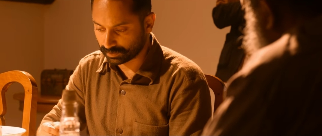 Iyobinte Pusthakam Movie Screenshot