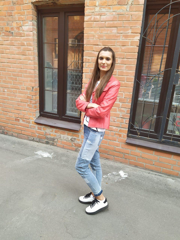 F1B5DFA0-49E9-4879-9DAE-847EDB1D3D25