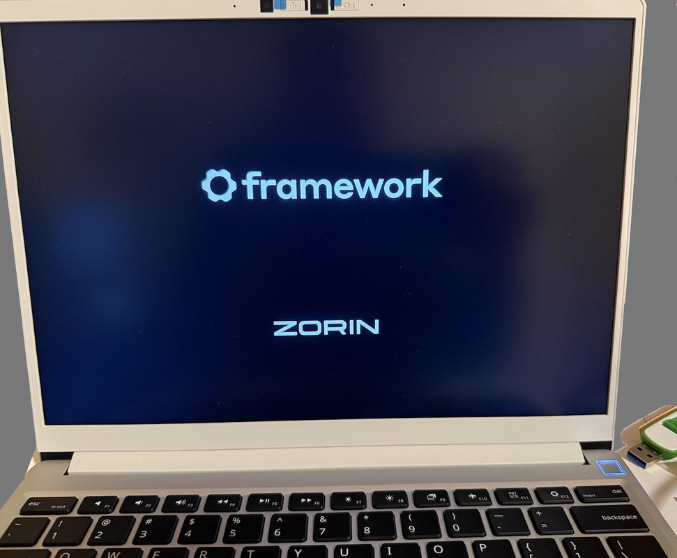 Zorin17.2CoreInstalled-Screenshot-2024-12-18 19-30-IMG_0341--1360