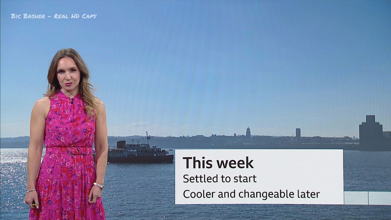 03.24 - 18.30.00 - North West Tonight; Weather. The new film from Rog....ts_snapshot_25.28.569