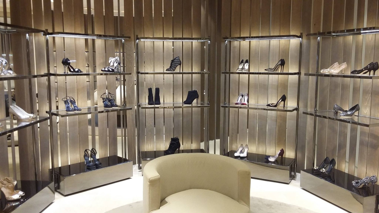 Square 5 interior
