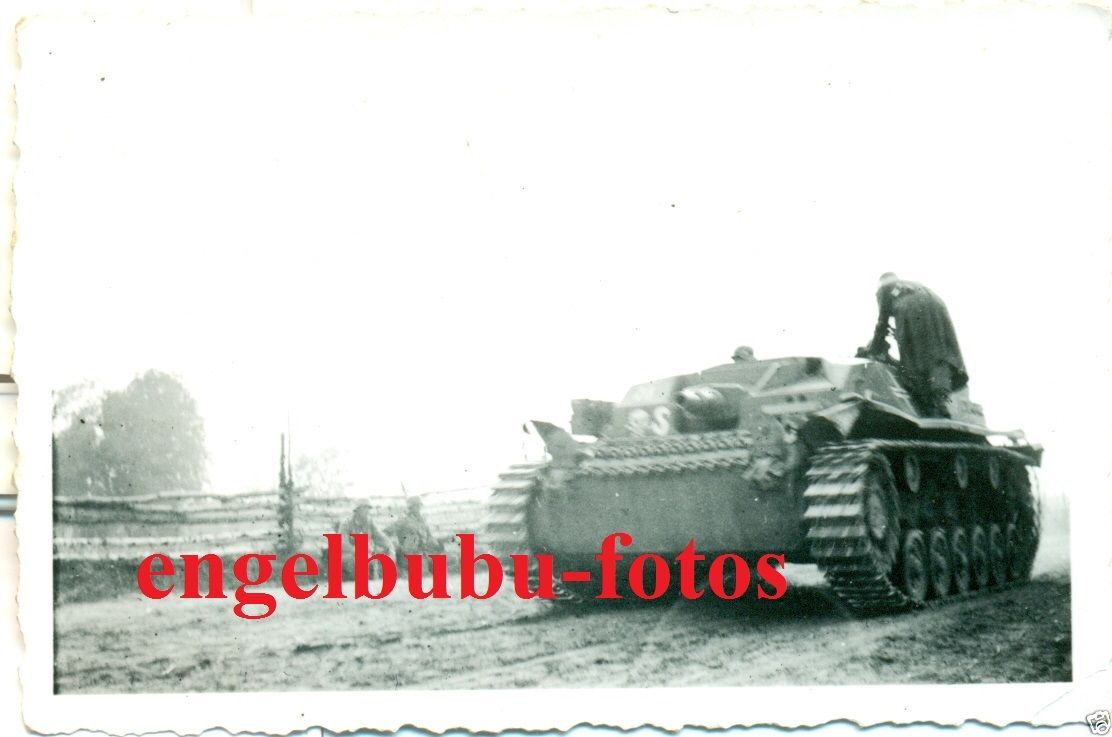 FOTO - STURMGESCHÜTZ