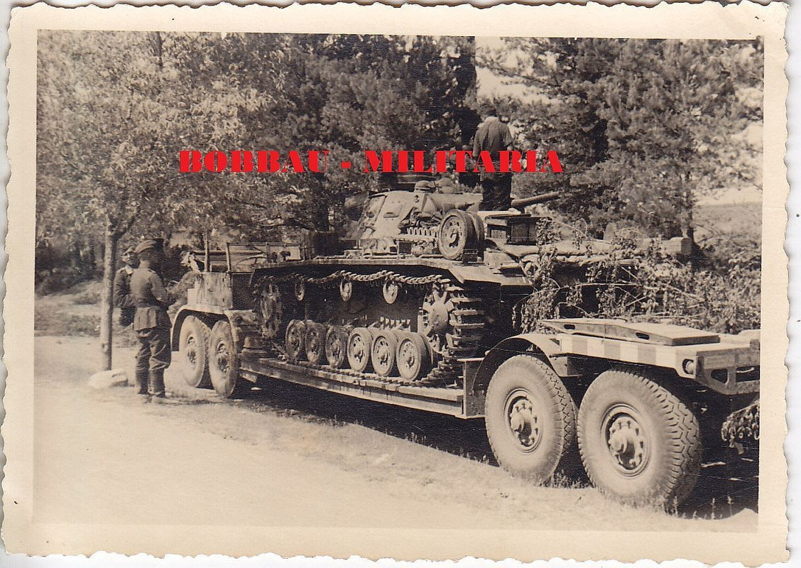 Panzerkampfwagen III auf Tieflader Sonderanhänger Panzer 3