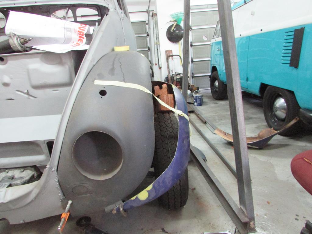 Building up the Front fenders (5)