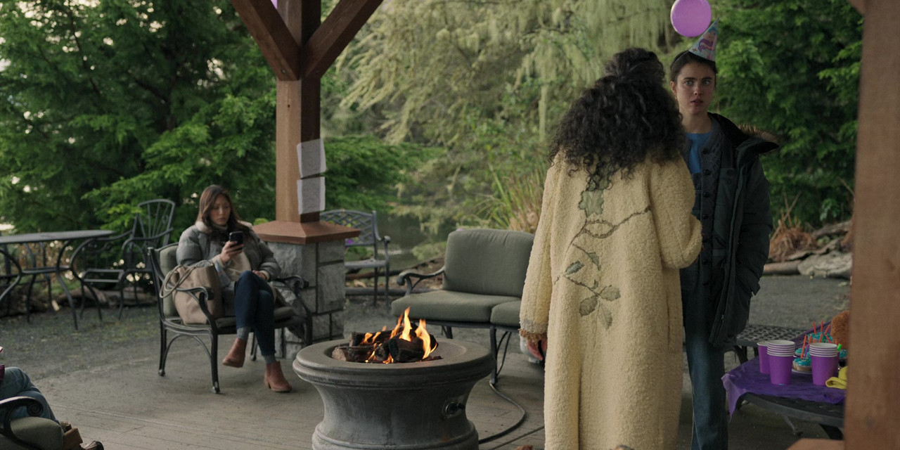 Maid 2021 Season 1 S01 1080p NF WEB DL x265 HEVC 10bit EAC3 5 1 Garshasp QxR