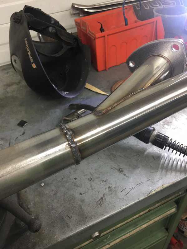 7B2E0914-F8A2-4862-A0C8-8FAE25CCD20B