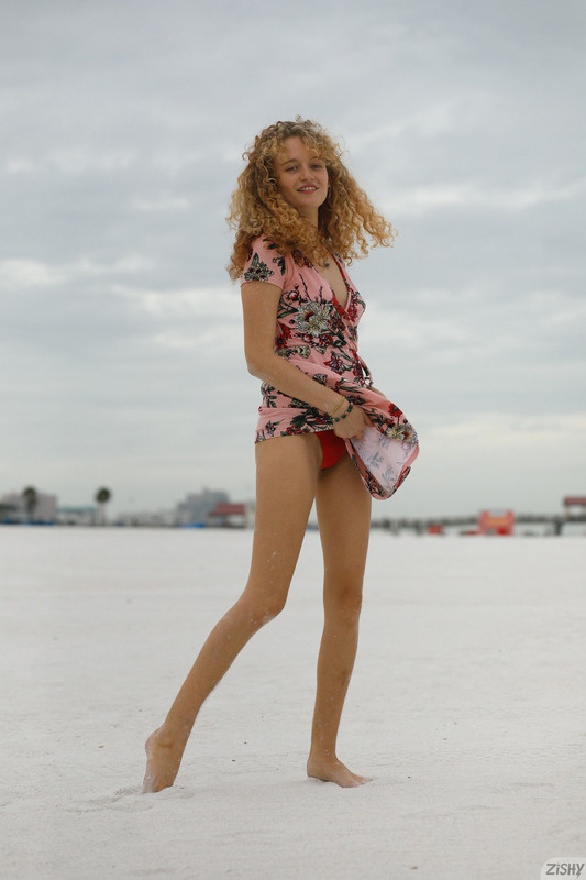 full_044_2077194401200304