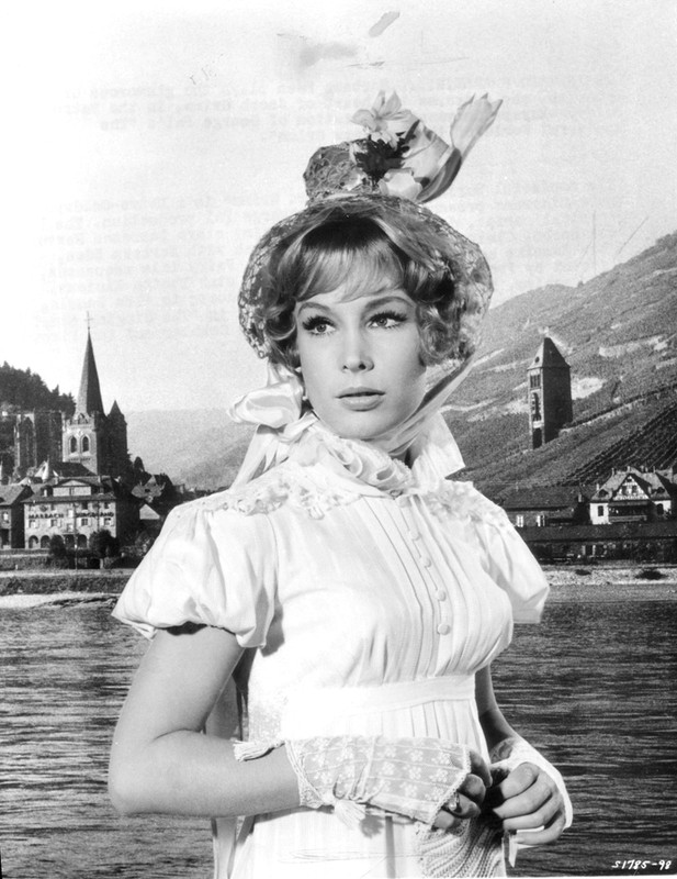 Barbara_Eden_b85