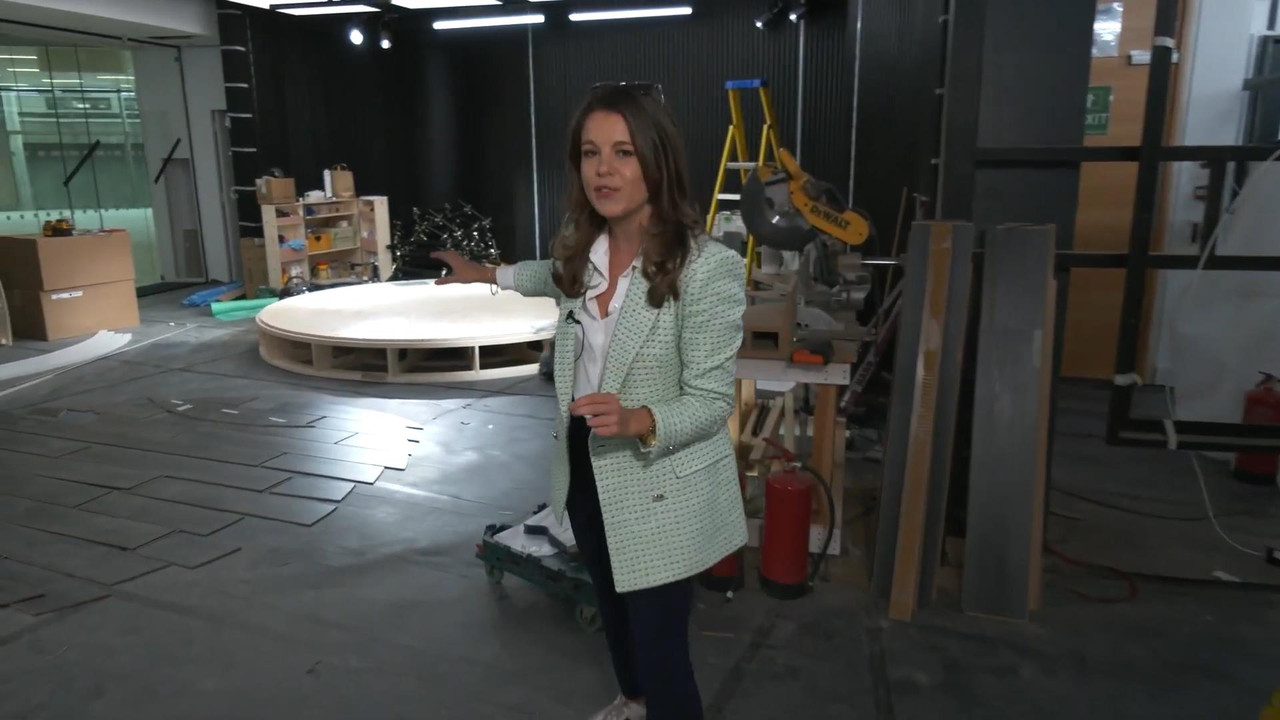 GB News Our studio is taking shape.mp4_snapshot_00.18_[2021.05.24_18.39.16]