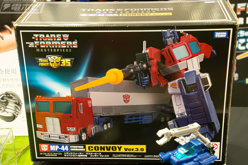 Masterpiece-MP-44-Convoy-Optimus-Prime-V3-10