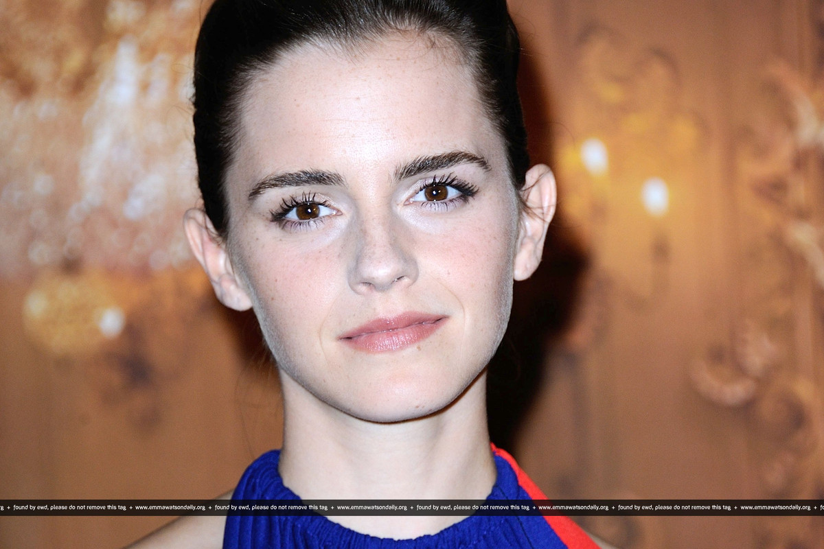 emmawatson-updates.com (118)