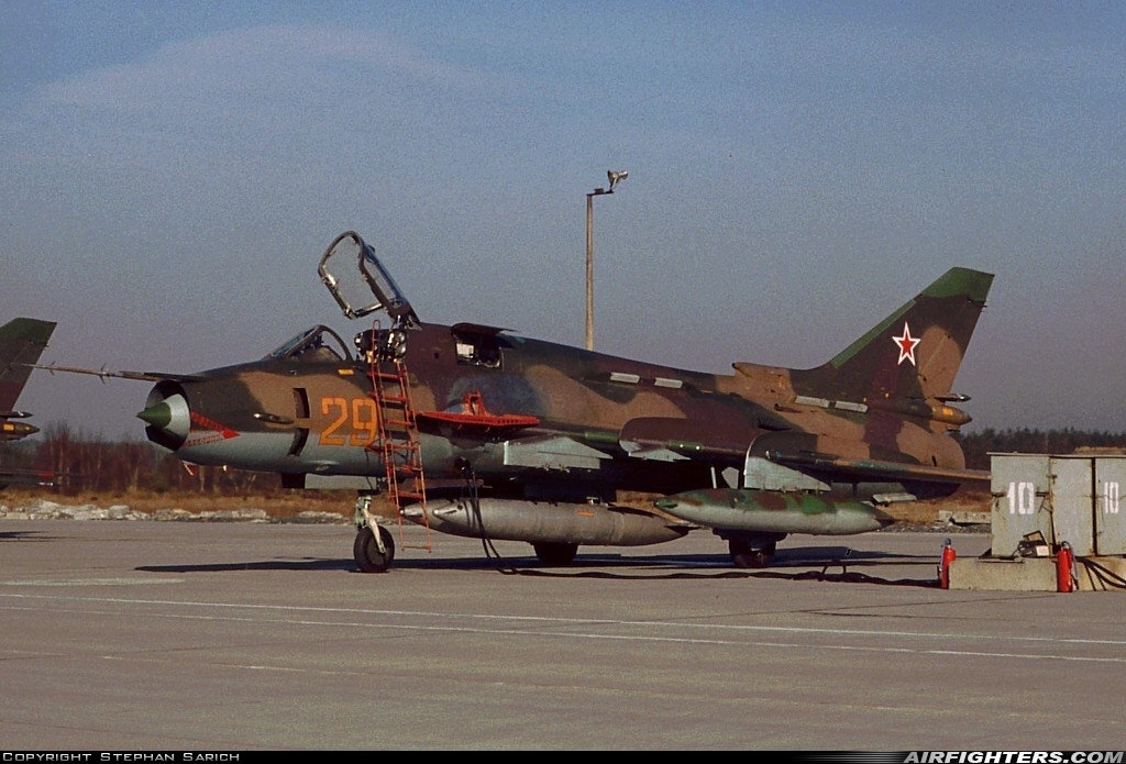 20 GvAPIB Su-17M4 29 yellow_10905 (2)_March 1994