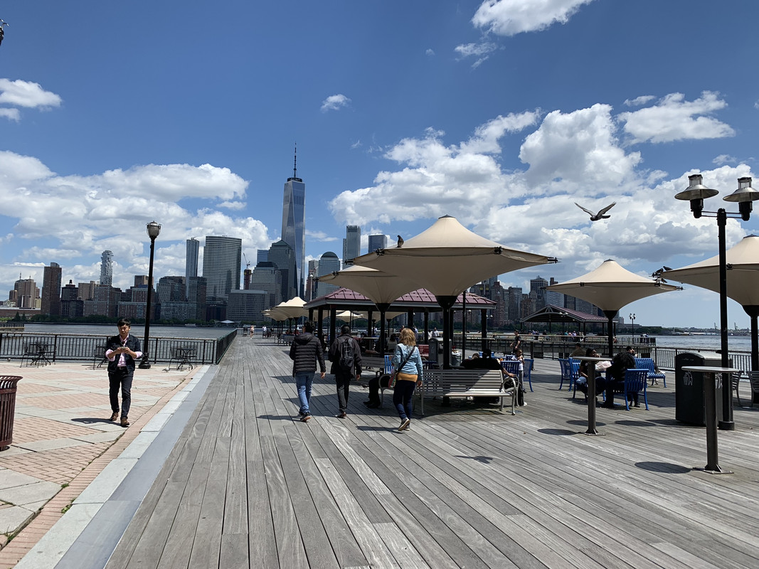 FAE2C688-8FFB-4E22-BDEC-6C9DBA5F3068