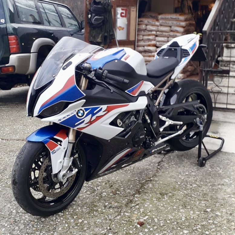 6322EE4B-0BC2-4A75-B274-7BA1D10EB46C