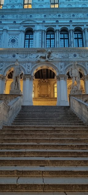 Pizcas de arte en Venecia, Mantua, Verona, Padua y Florencia - Blogs de Italia - Pateando Venecia entre iglesias y museos (22Kms) (217)