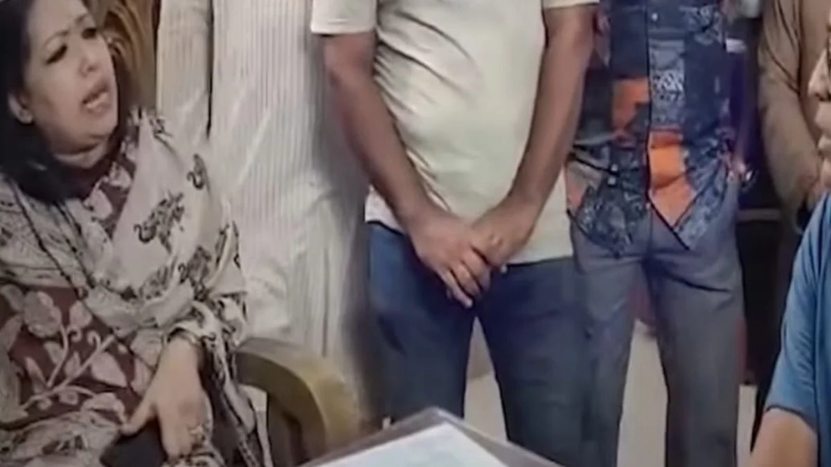 ‘আপনি বিরাট আওয়ামী লীগ ছিলেন’, লোকজন নিয়ে থানার ওসিকে রুমিন ফারহানা